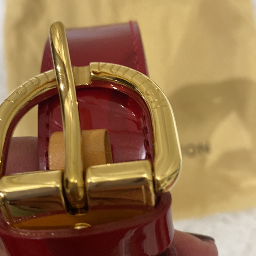 Louis Vuitton red patent belt - Picture 4 of 7